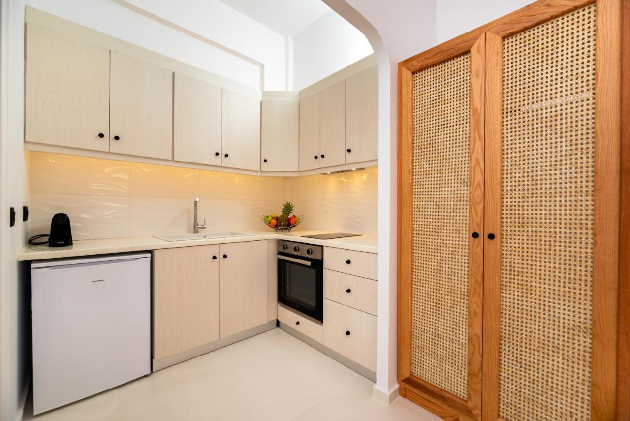 Gervi Suites Тира Экстерьер фото