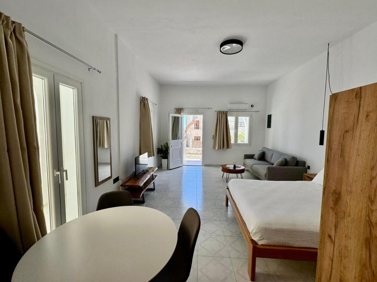 Gervi Suites Тира Экстерьер фото