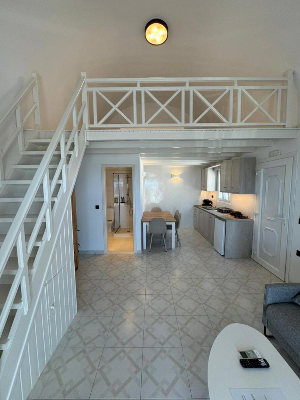 Gervi Suites Тира Экстерьер фото