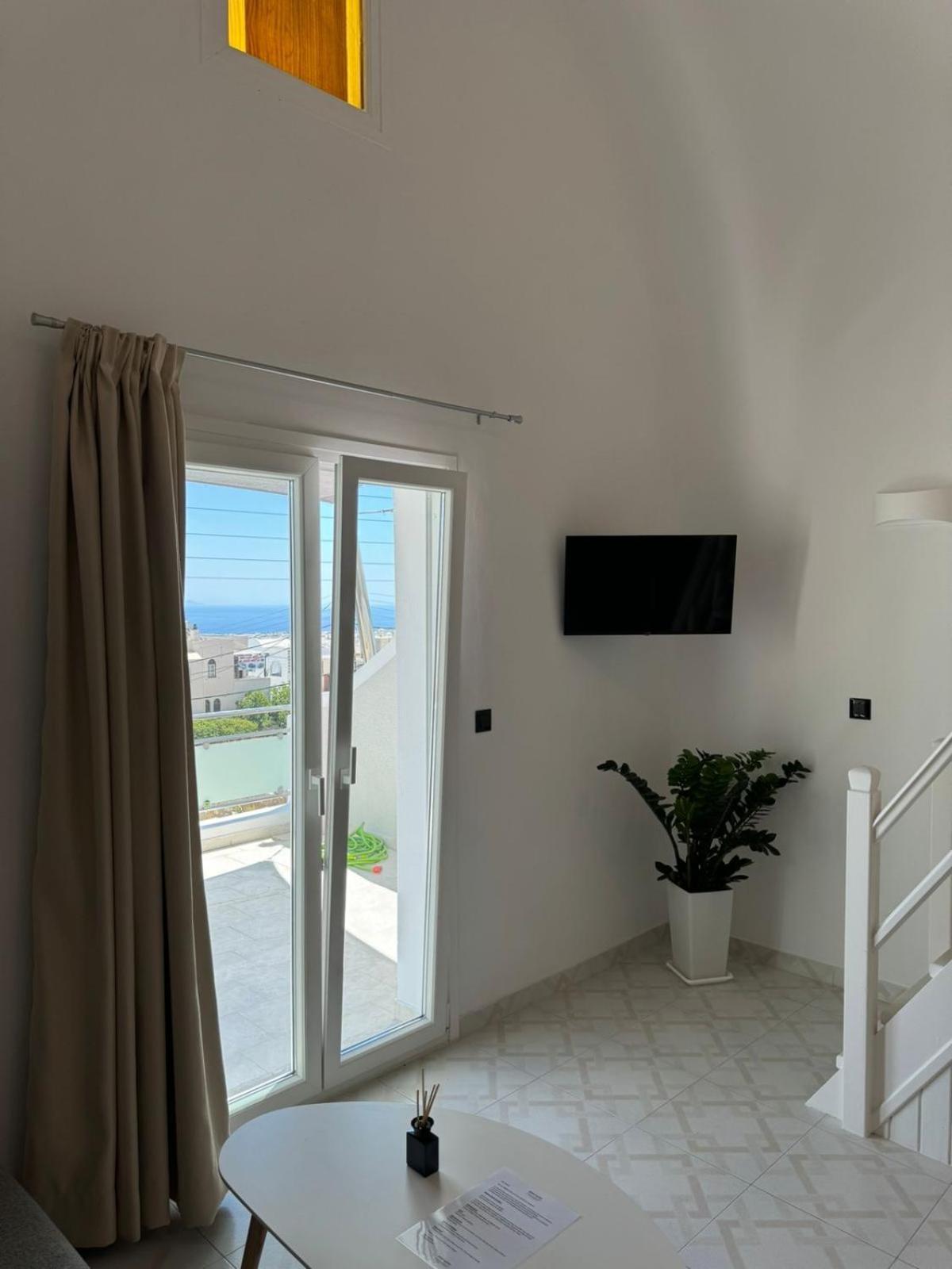 Gervi Suites Тира Экстерьер фото