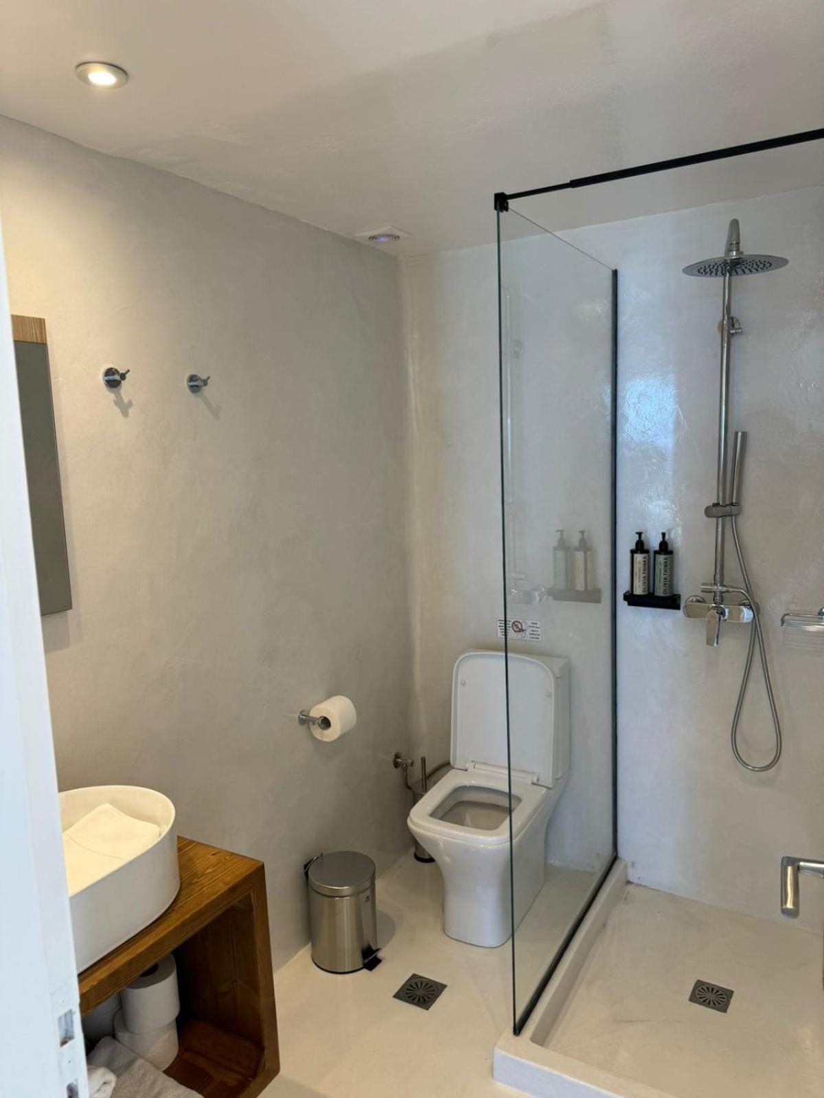 Gervi Suites Тира Экстерьер фото