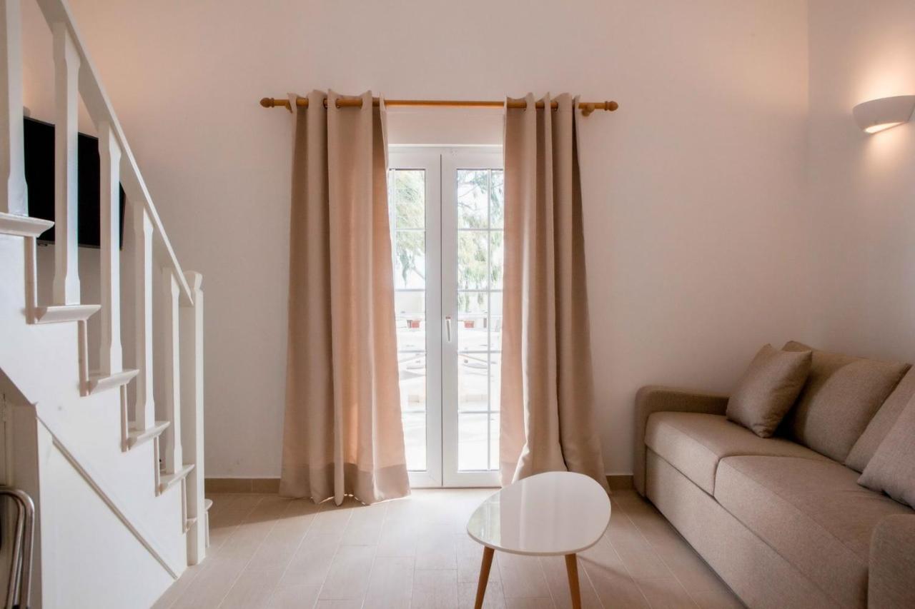 Gervi Suites Тира Экстерьер фото